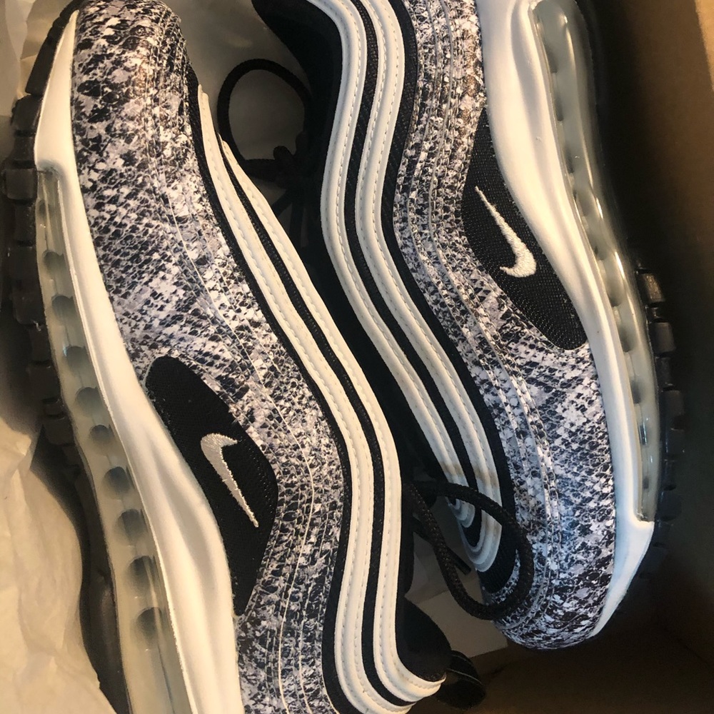 AIRMAX 97 PYTHON